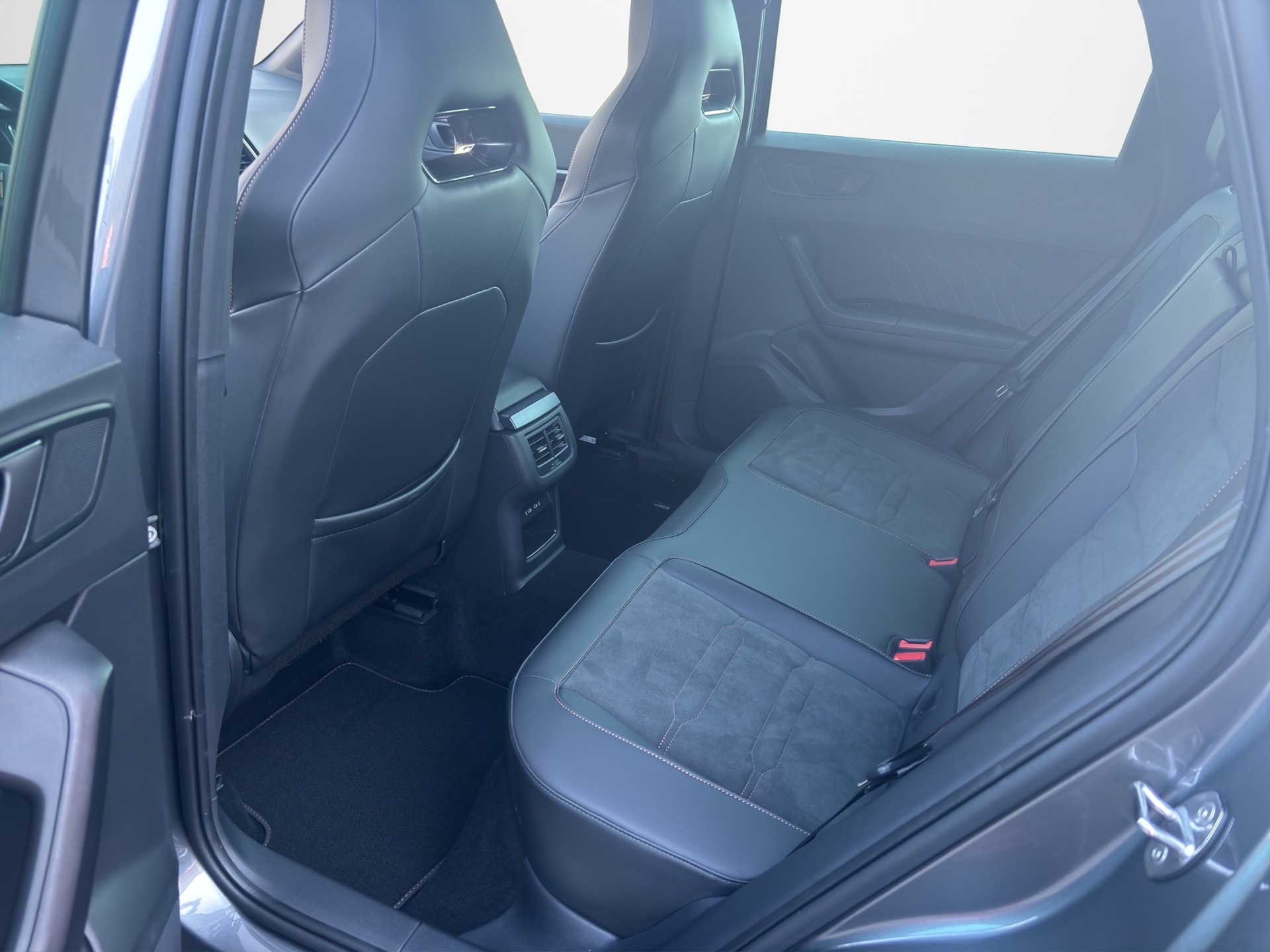 CUPRA Ateca 2.0TSI VZ 4Drive DSG-image-10