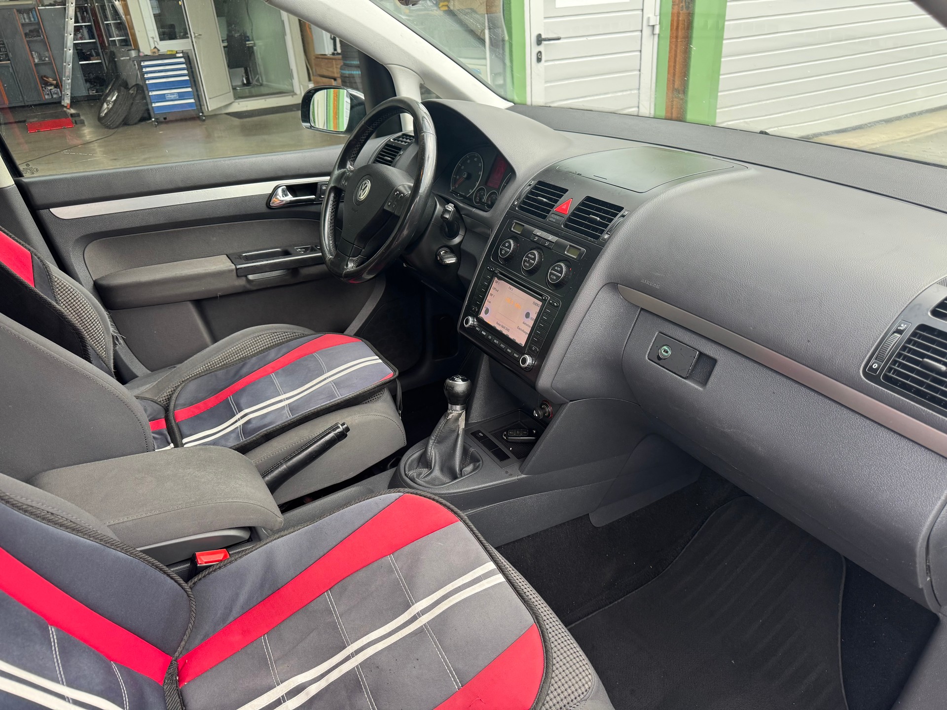 VW Touran 1.4 TSI Highline-image-7