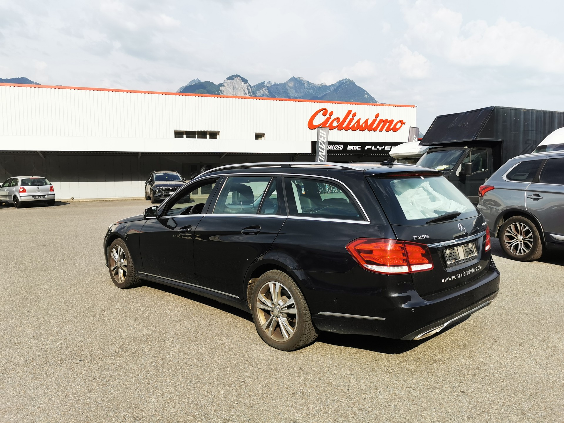 MERCEDES-BENZ E 250 BlueTEC 4Matic 7G-Tronic-image-6