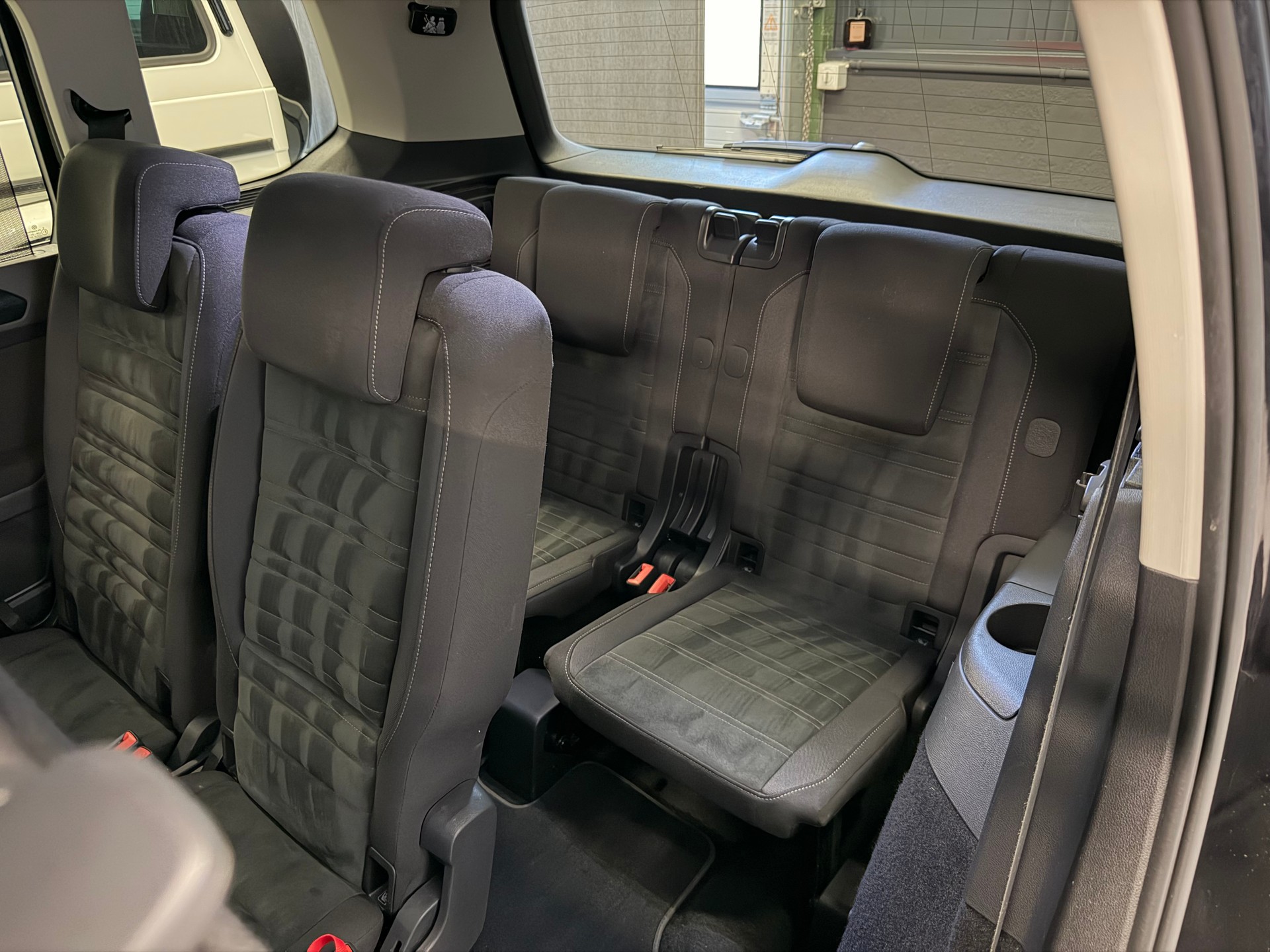 VW Touran 1.4 TSI BlueMotion Technology Highline DSG 7-Sitzer-image-22