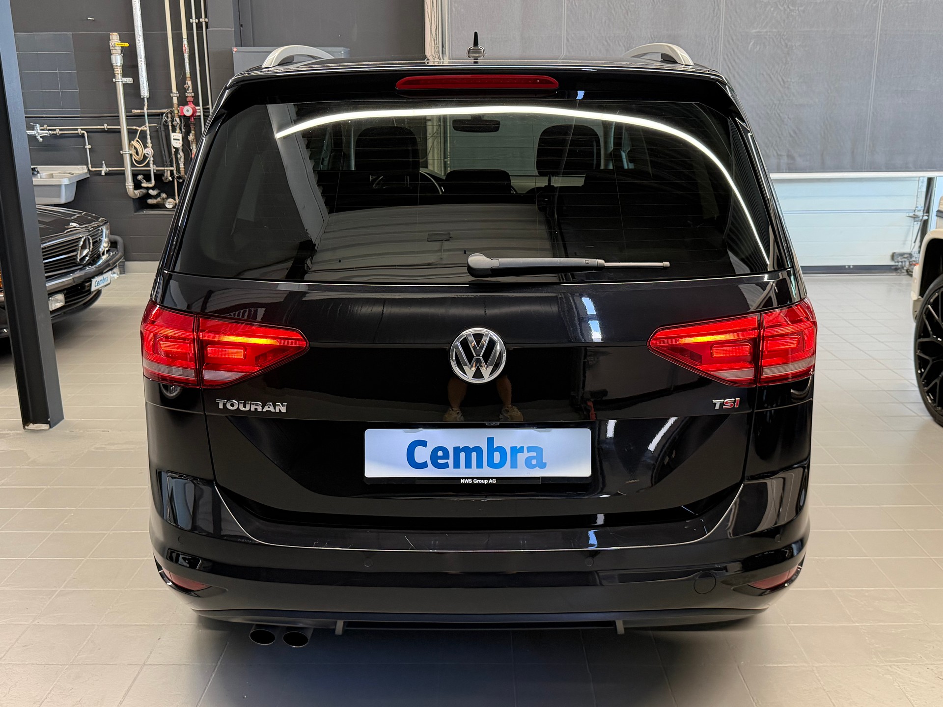 VW Touran 1.4 TSI BlueMotion Technology Highline DSG 7-Sitzer-image-5