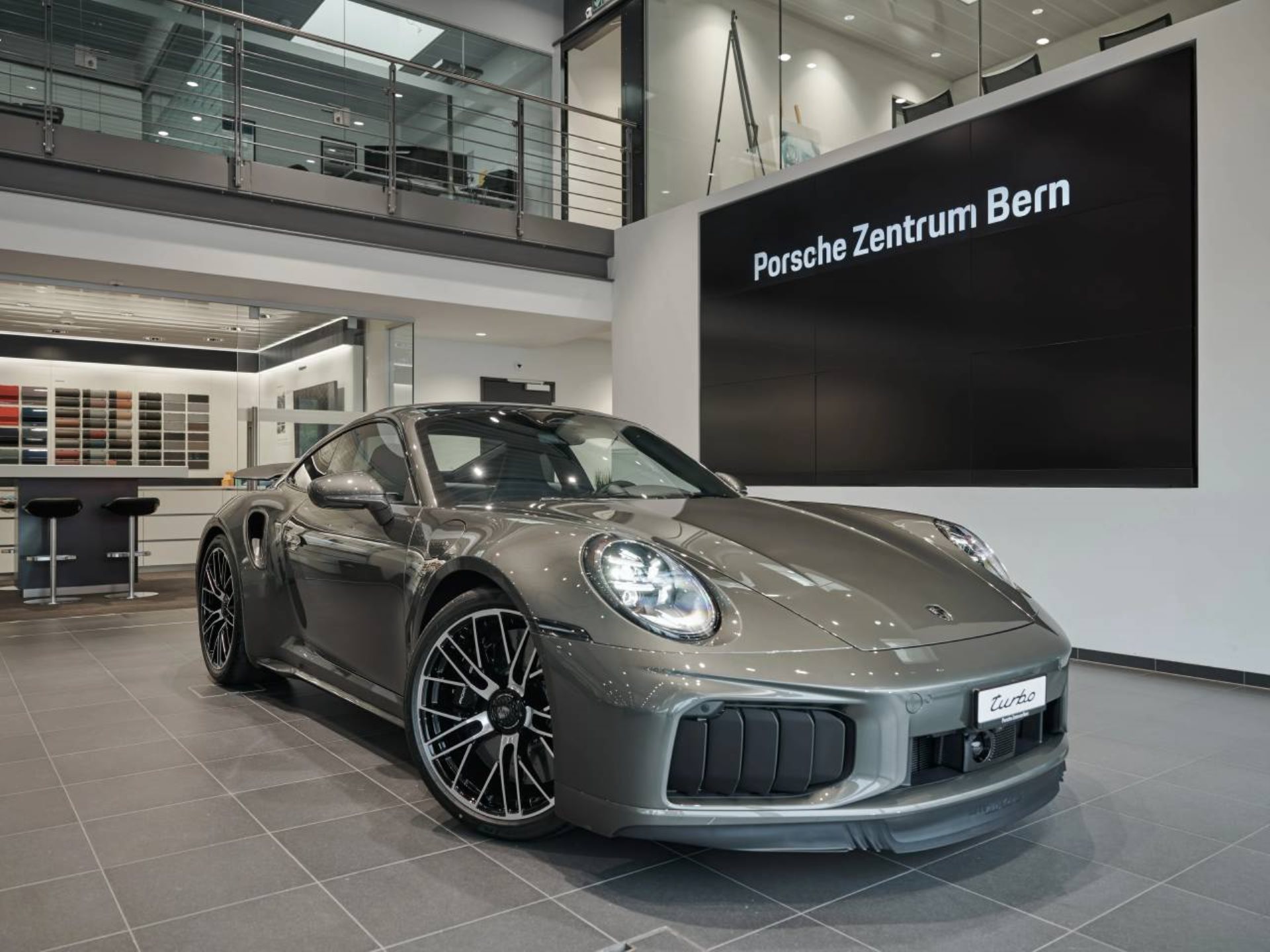 PORSCHE 911 Turbo S-image-0