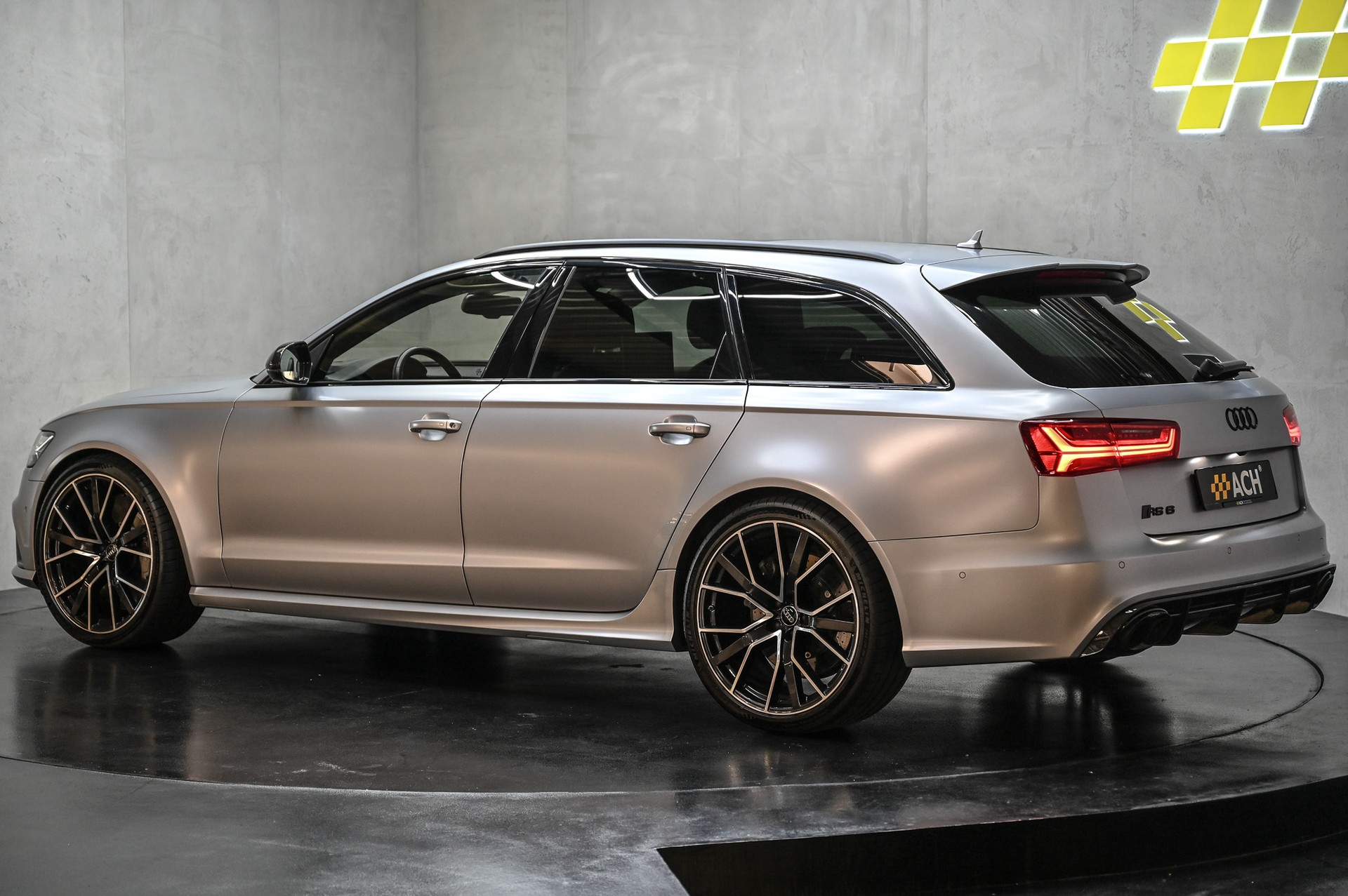 AUDI AUDI RS6 Avant 4.0 TFSI V8 performance quattro-image-5