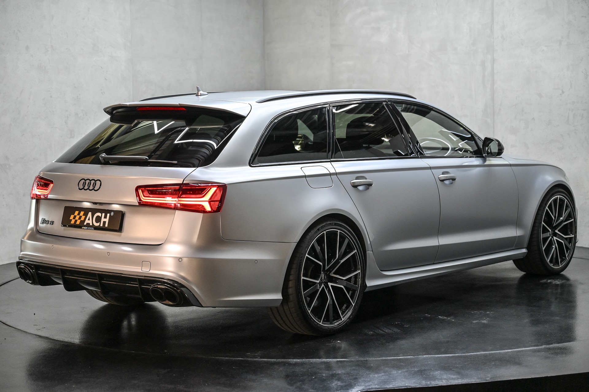 AUDI AUDI RS6 Avant 4.0 TFSI V8 performance quattro-image-8