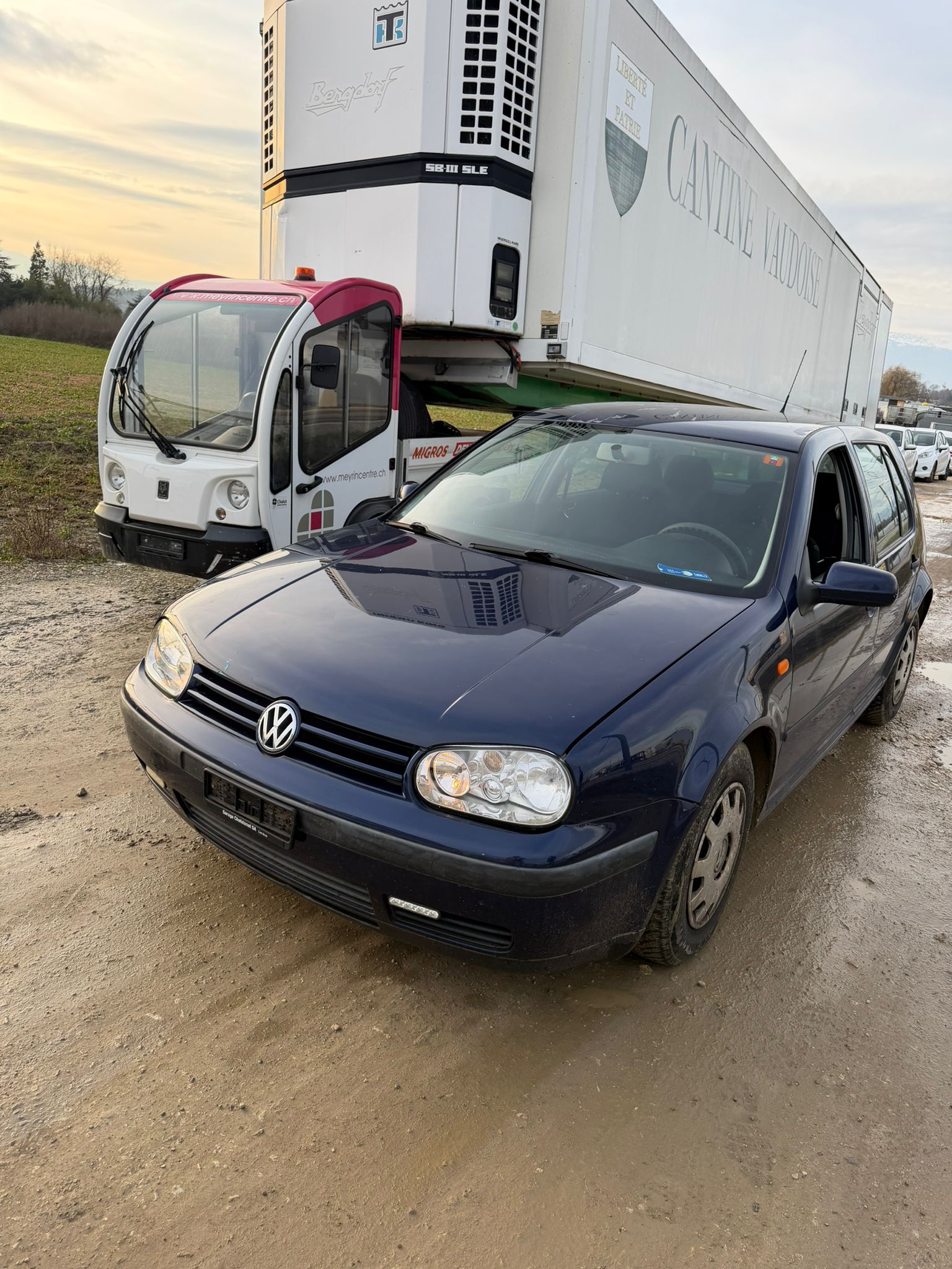 VW Golf 1.6-image-7