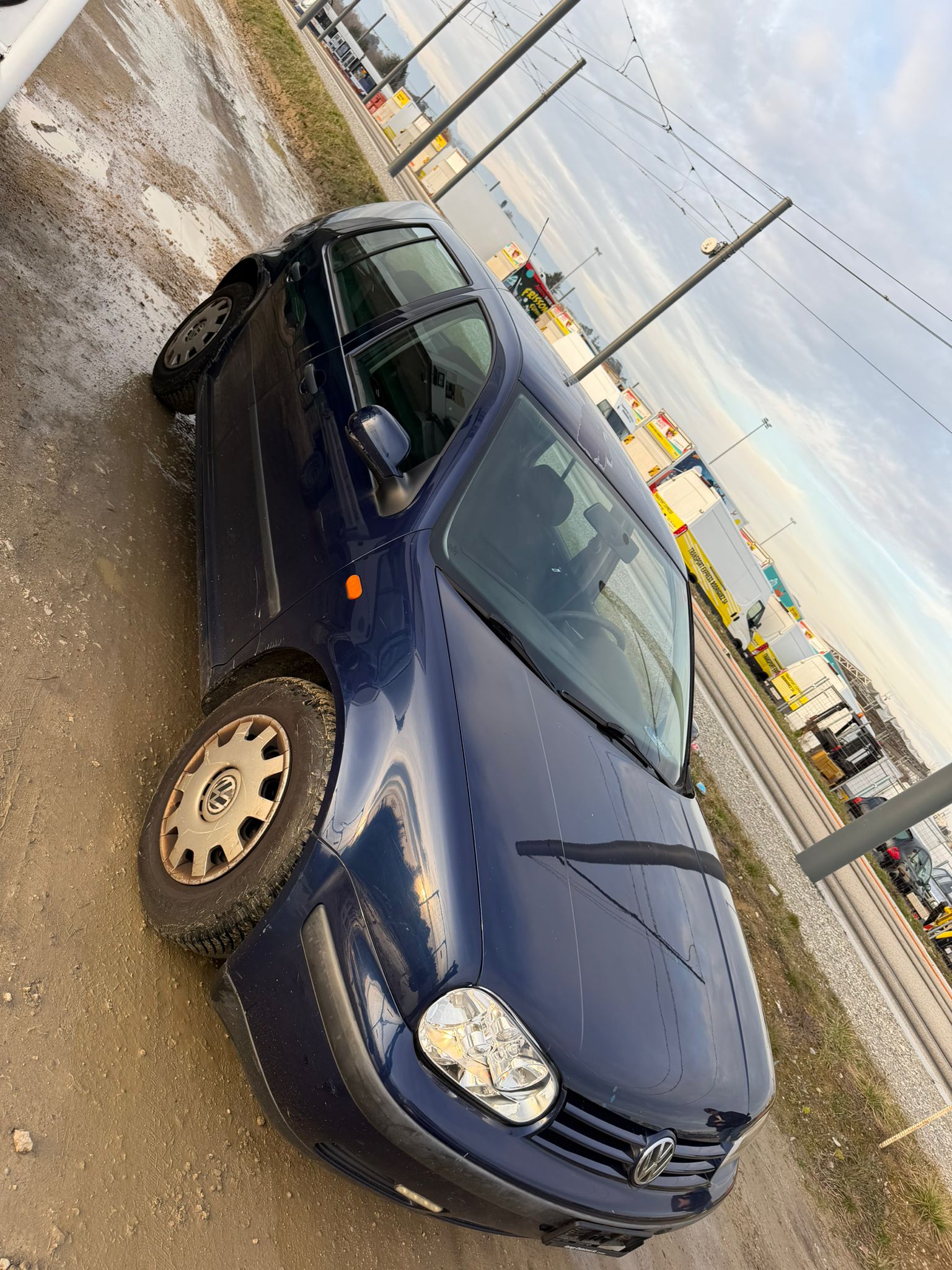 VW Golf 1.6-image-8