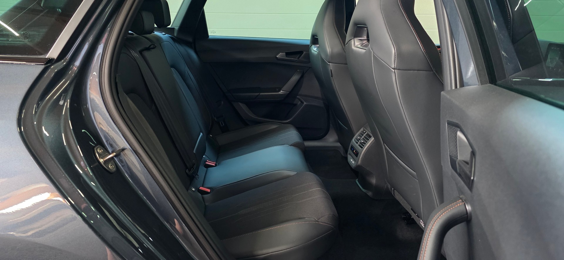 CUPRA LEON ST 2.0 TSI VZ DSG 4Drive *Anhängerkupplung*Spurhalte-&AbstandsAssistent*Rückfahrkamera*Ambientebeleuchtung*-image-28