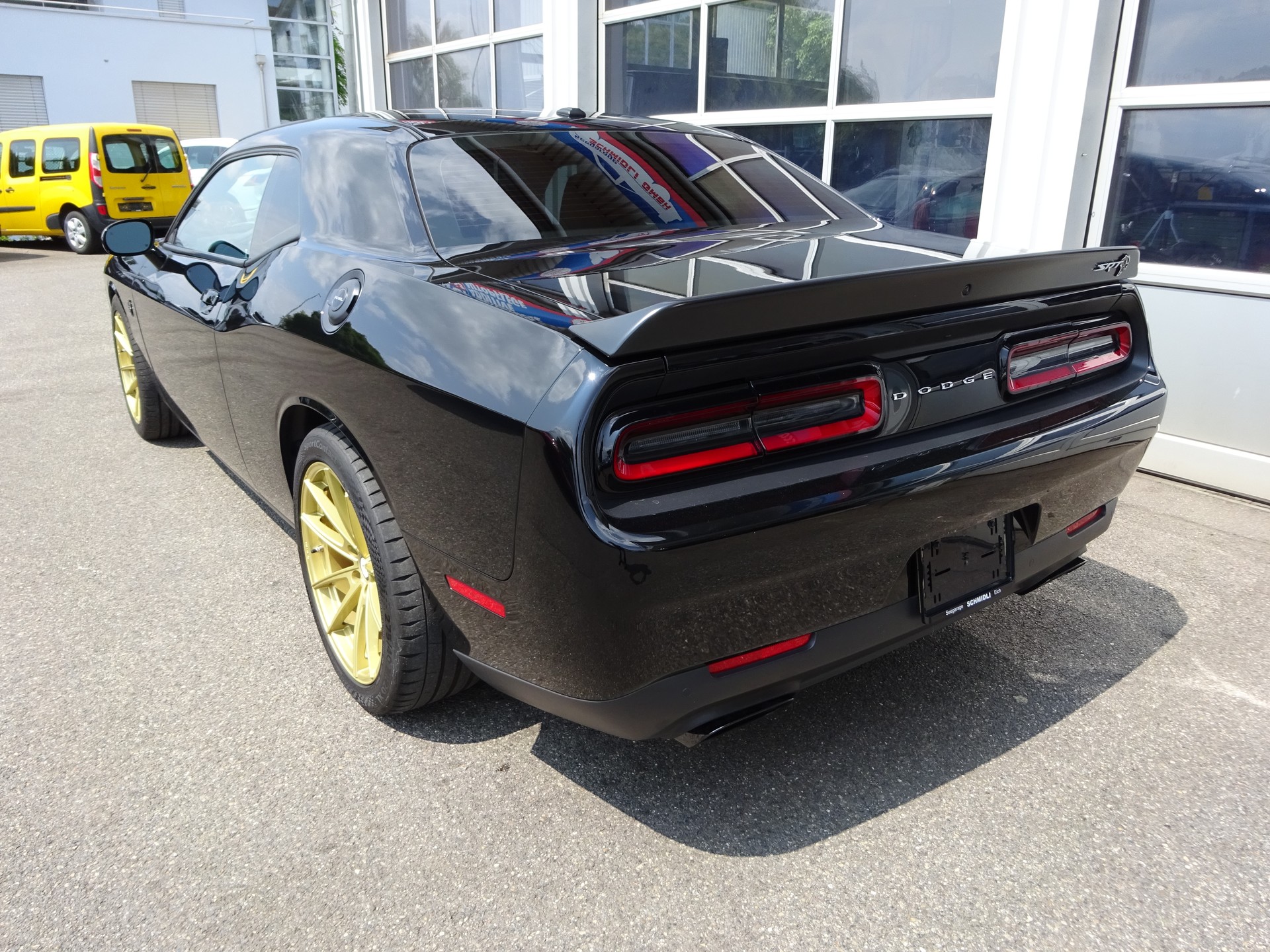 DODGE Hellcat-image-1