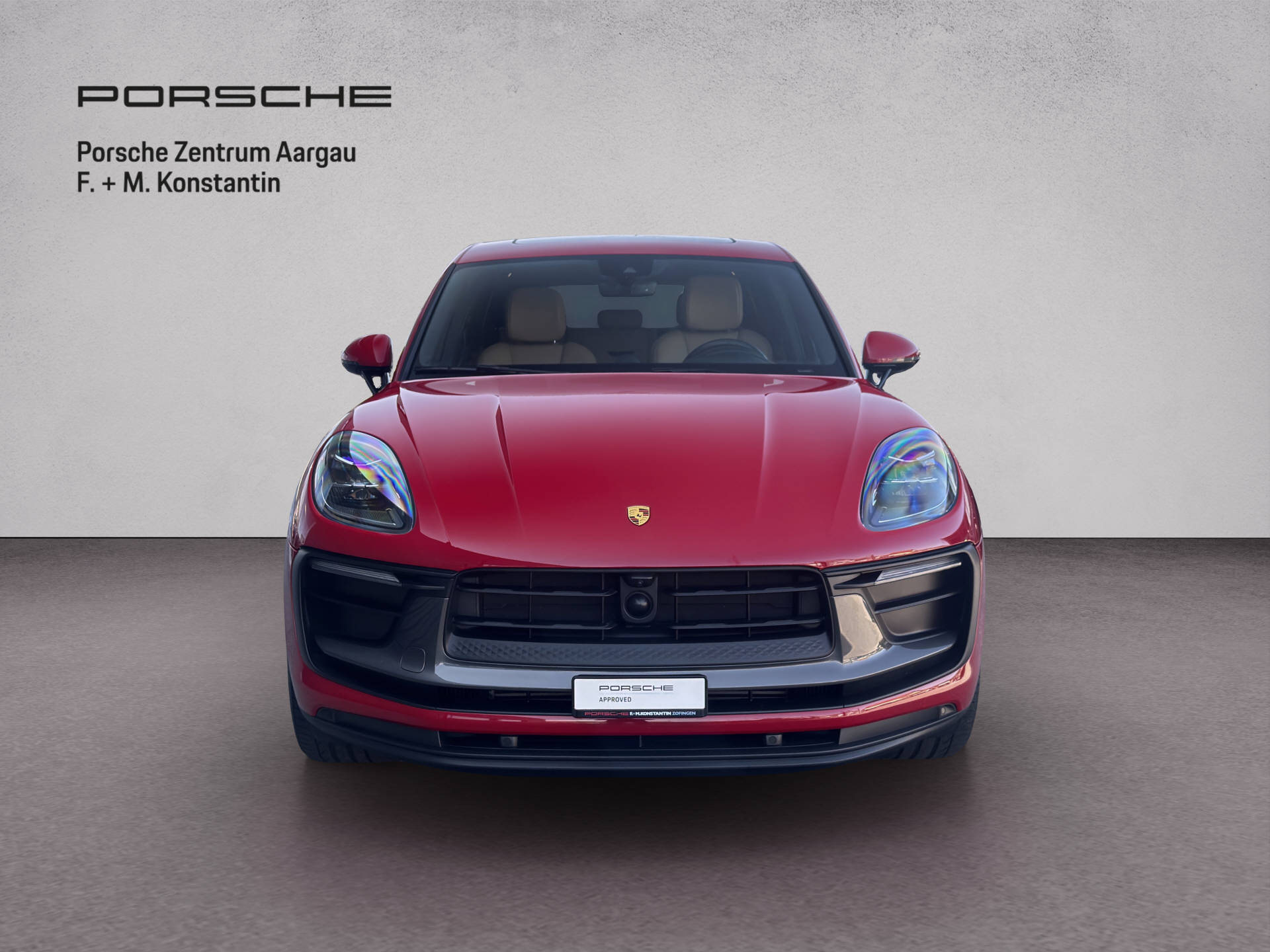 PORSCHE Macan T-image-1