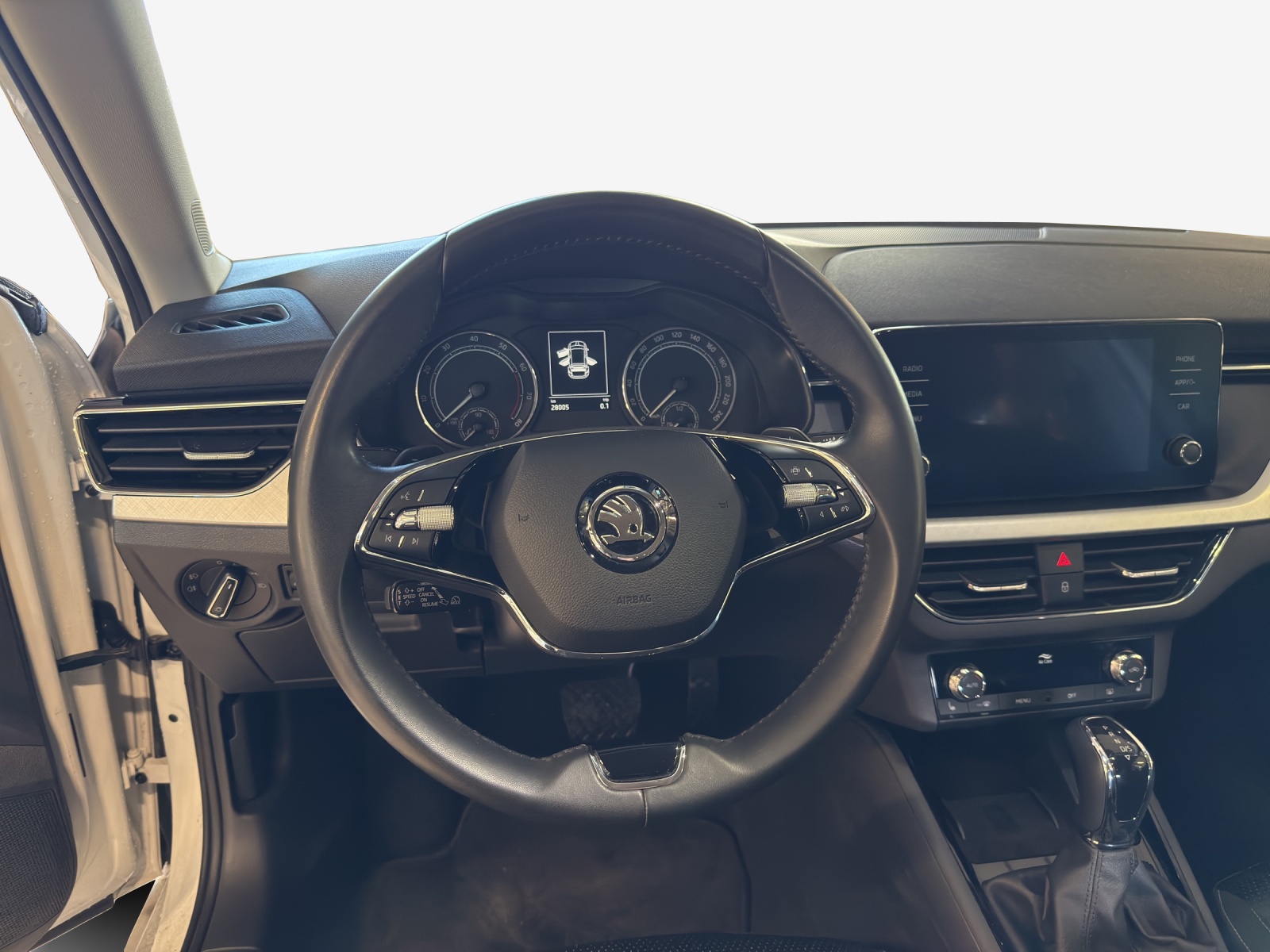 SKODA Scala 1.0 TSI Tour DSG-image-9