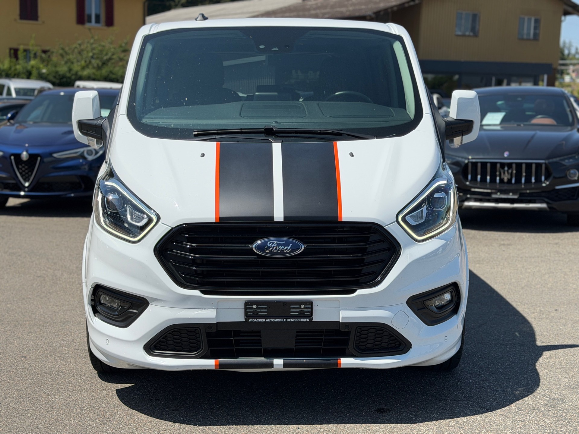 FORD Tourneo Custom 320 L1H1 Titanium A-image-1