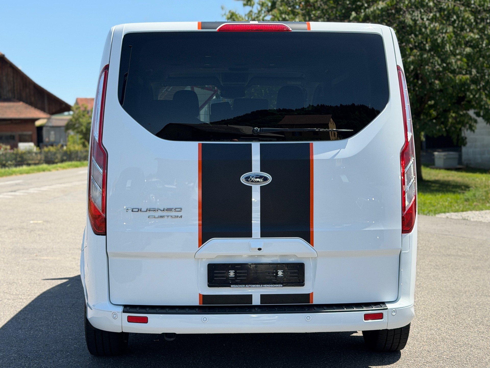 FORD Tourneo Custom 320 L1H1 Titanium A-image-4