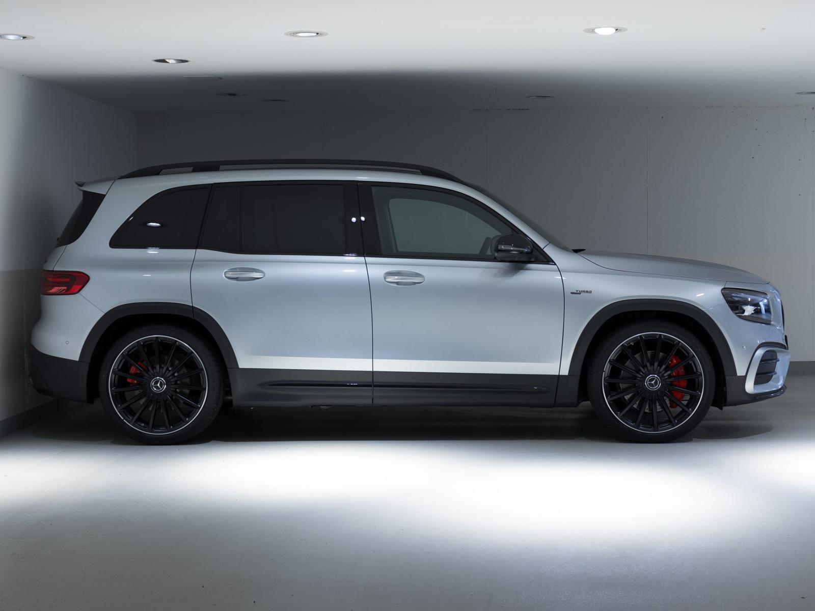 MERCEDES-BENZ GLB 35 AMG 4MATIC-image-1