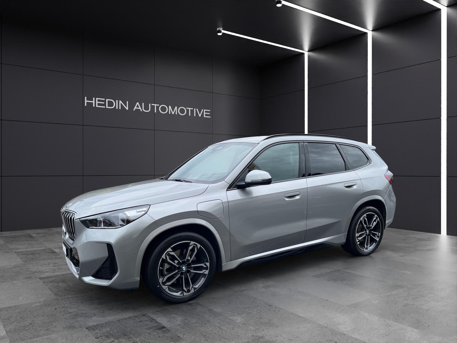 BMW X1 30e xDrive paddles-image-0