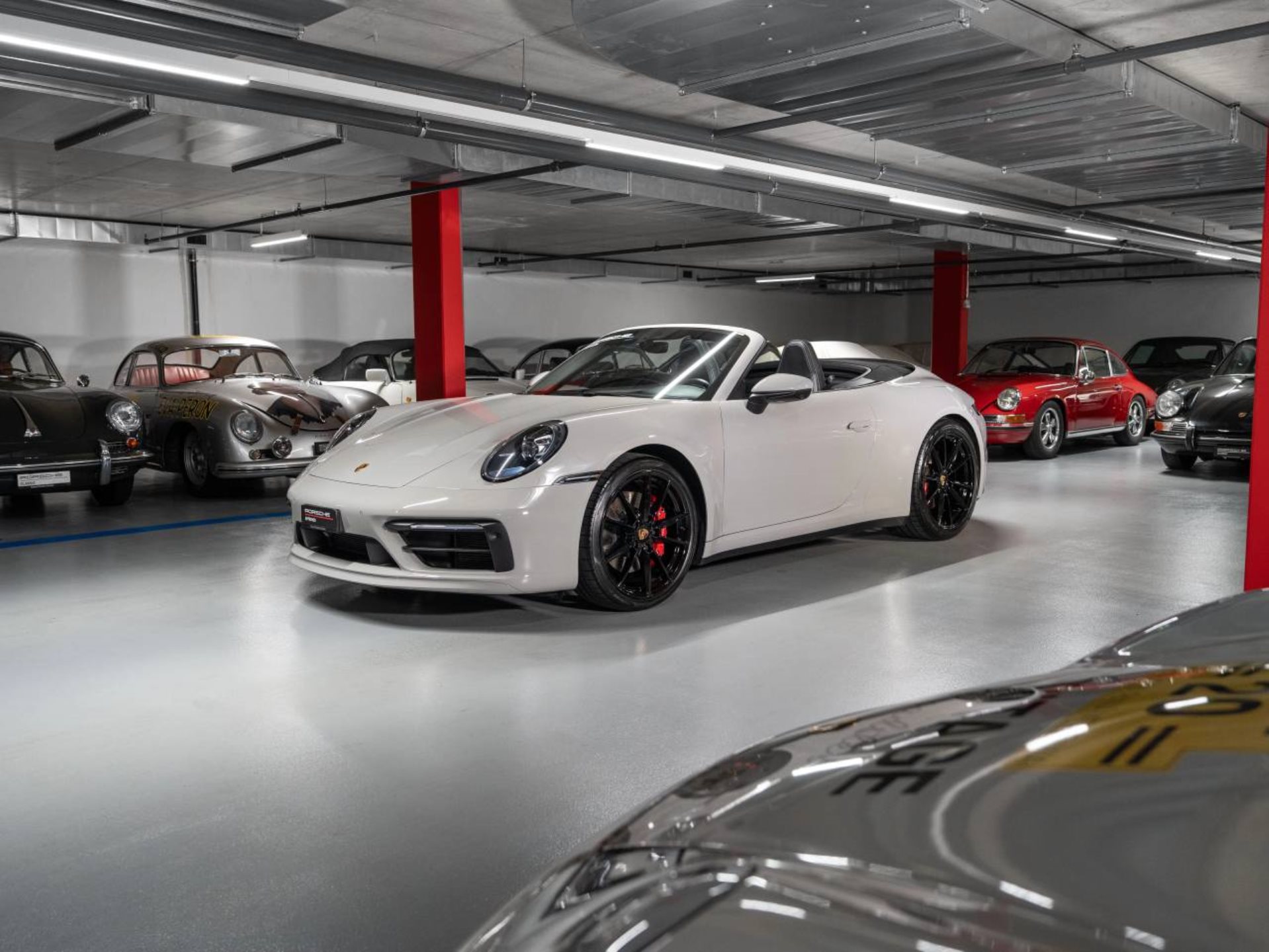 PORSCHE 911 Carrera 4S Cabriolet (MY21)-image-0