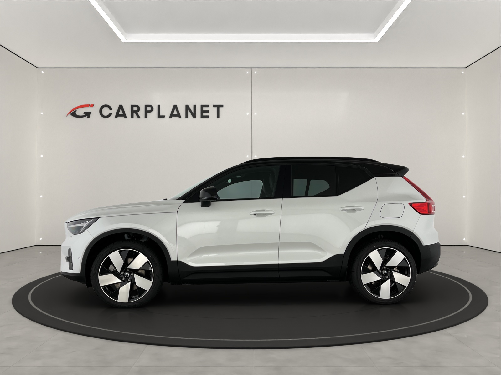 VOLVO EX40 Twin Performance Ultra AWD-image-2
