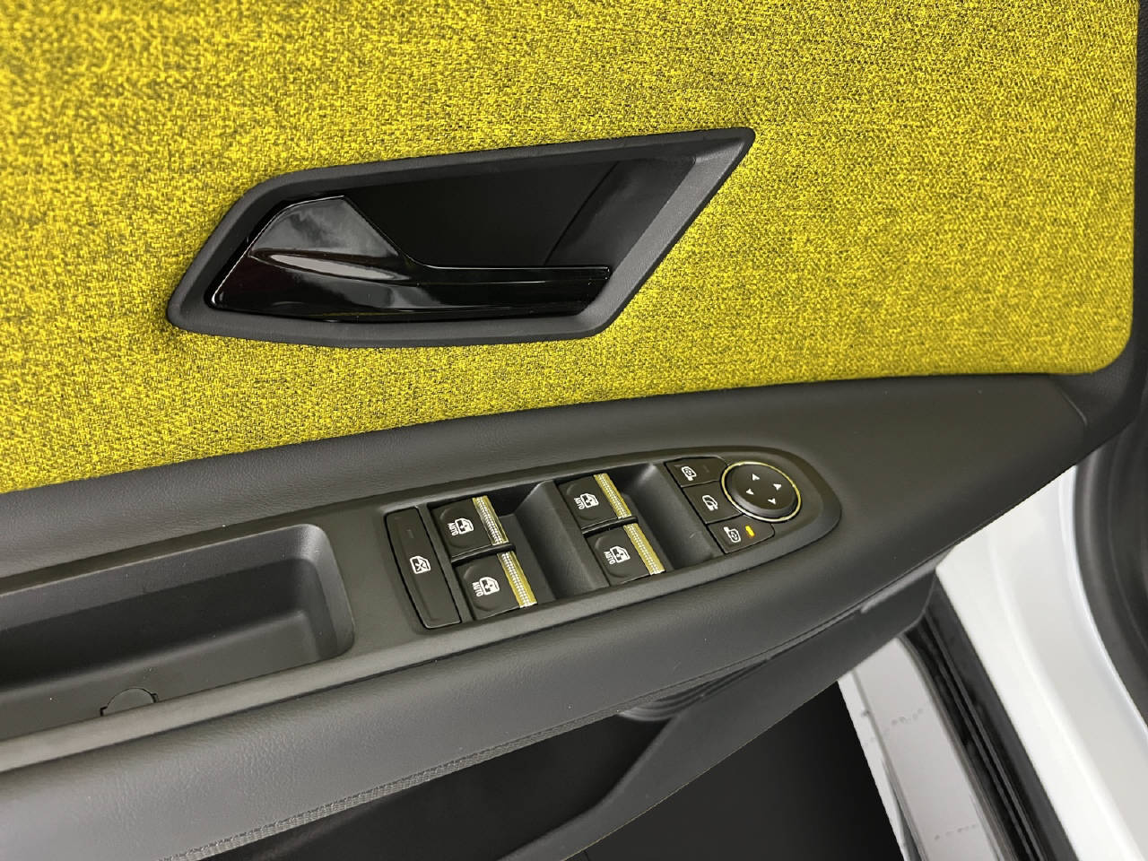RENAULT R5 E-Tech Comfort Range iconic five-image-13
