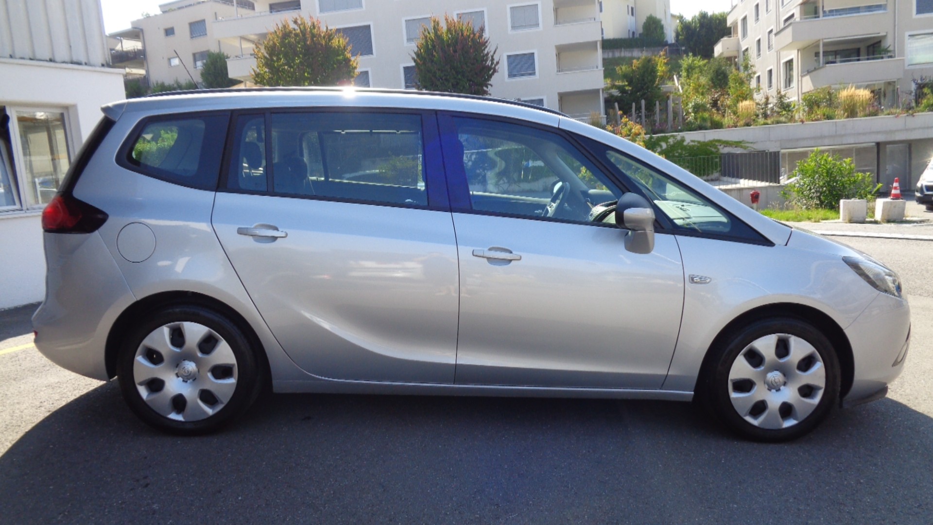 OPEL Zafira Tourer 1.4i 16V Turbo Enjoy Automatic-image-6