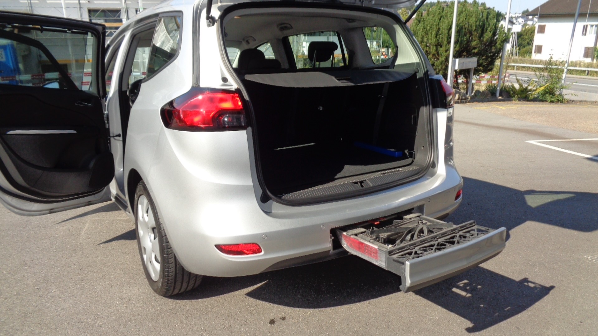 OPEL Zafira Tourer 1.4i 16V Turbo Enjoy Automatic-image-10