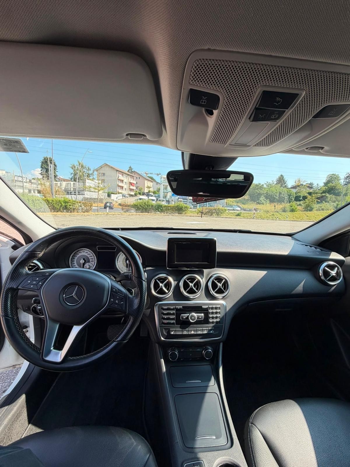 MERCEDES-BENZ A 180 CDI-image-2