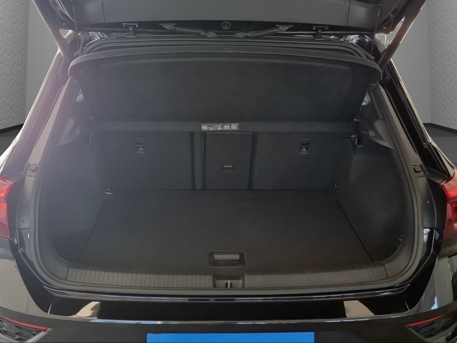 VW T-Roc 2.0 TSI Sport DSG 4Motion-image-9