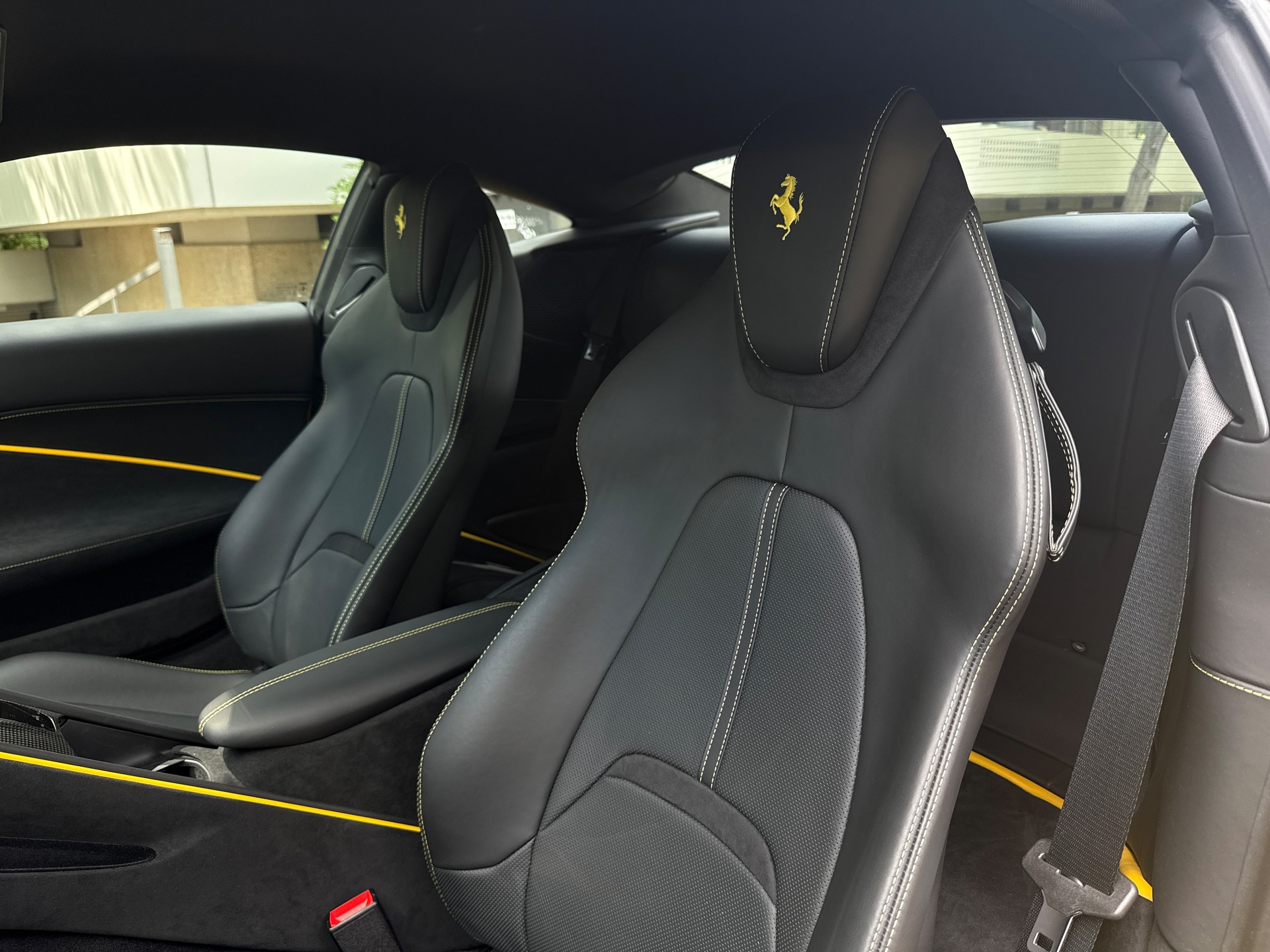 FERRARI Roma 3.9 V8 T-image-8