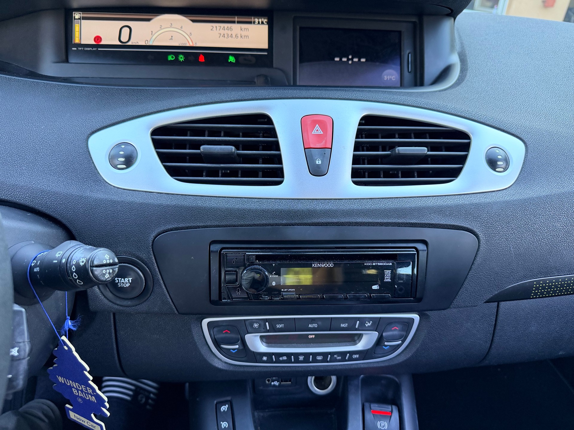 RENAULT Grand Scénic 1.9 dCi Dynamique-image-20