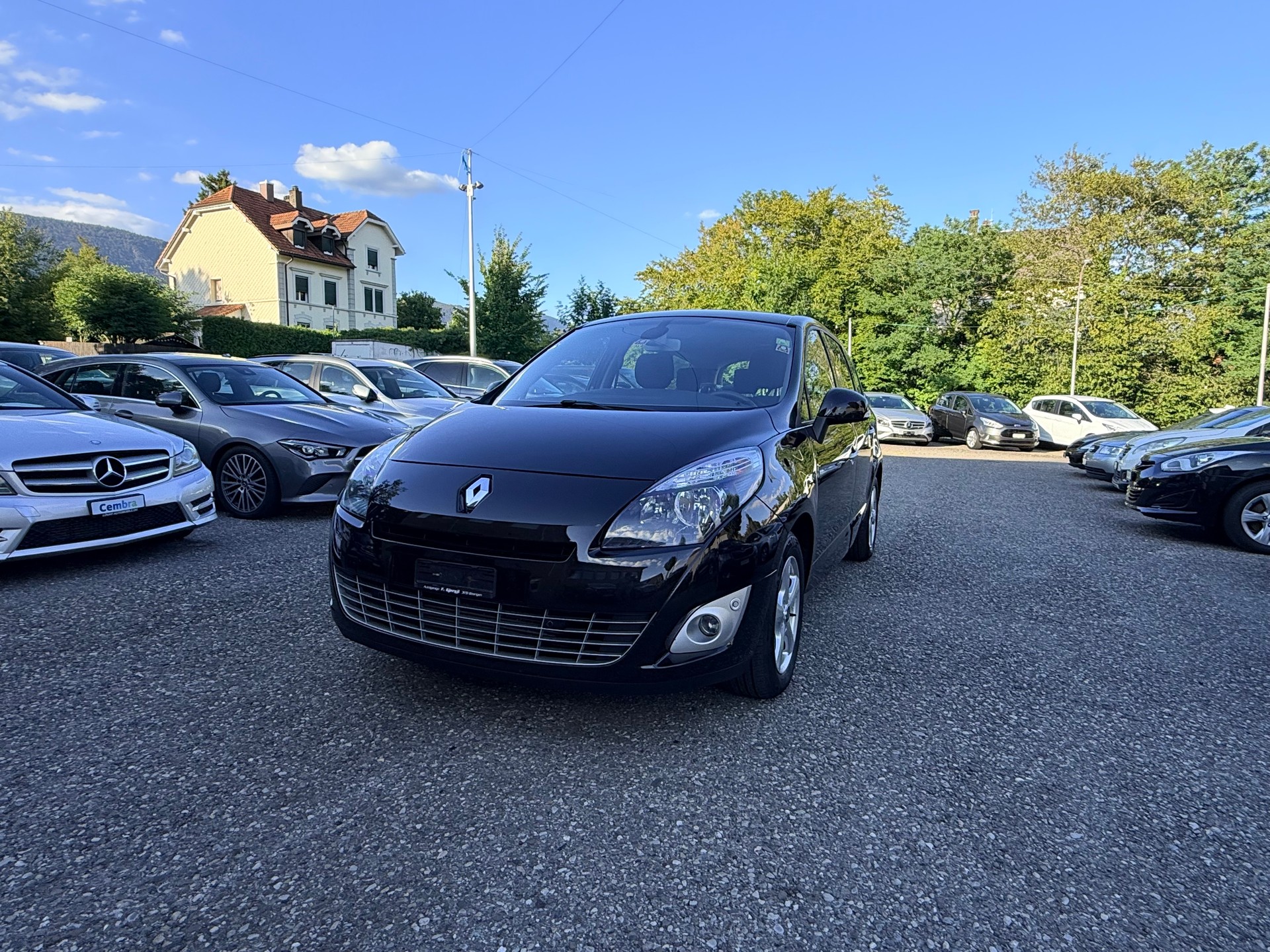 RENAULT Grand Scénic 1.9 dCi Dynamique-image-0