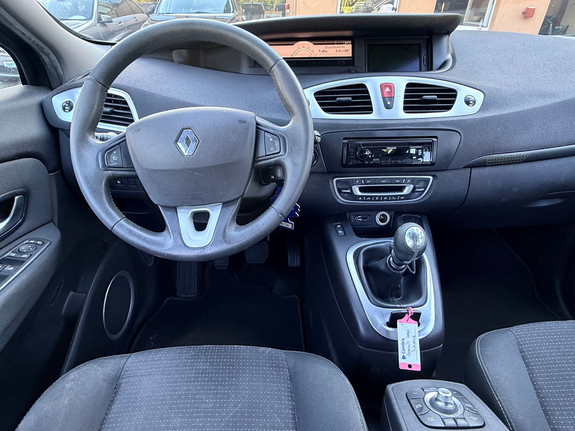 RENAULT Grand Scénic 1.9 dCi Dynamique-image-19