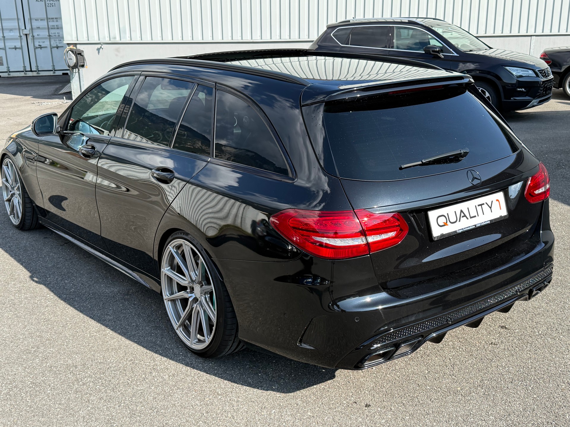 MERCEDES-BENZ C 63 AMG Speedshift-image-2