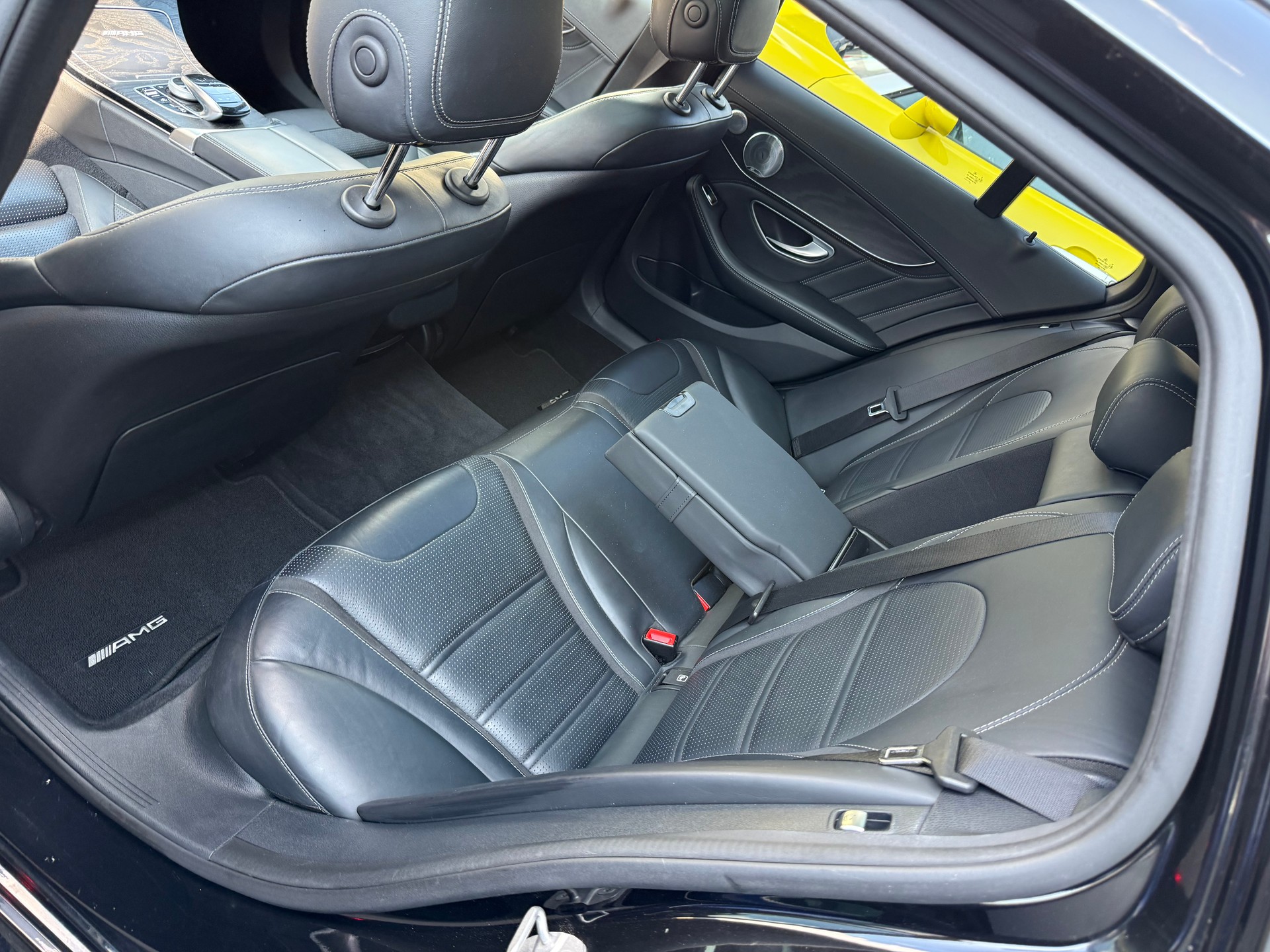 MERCEDES-BENZ C 63 AMG Speedshift-image-9
