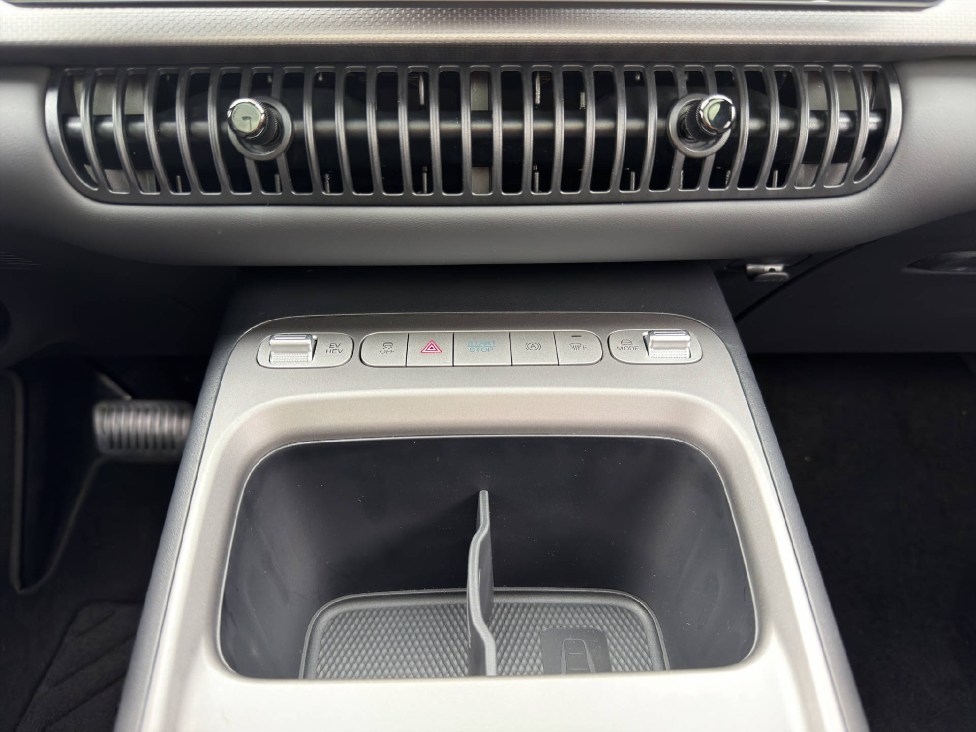 BYD Dolphin G DM-i Comfort-image-17