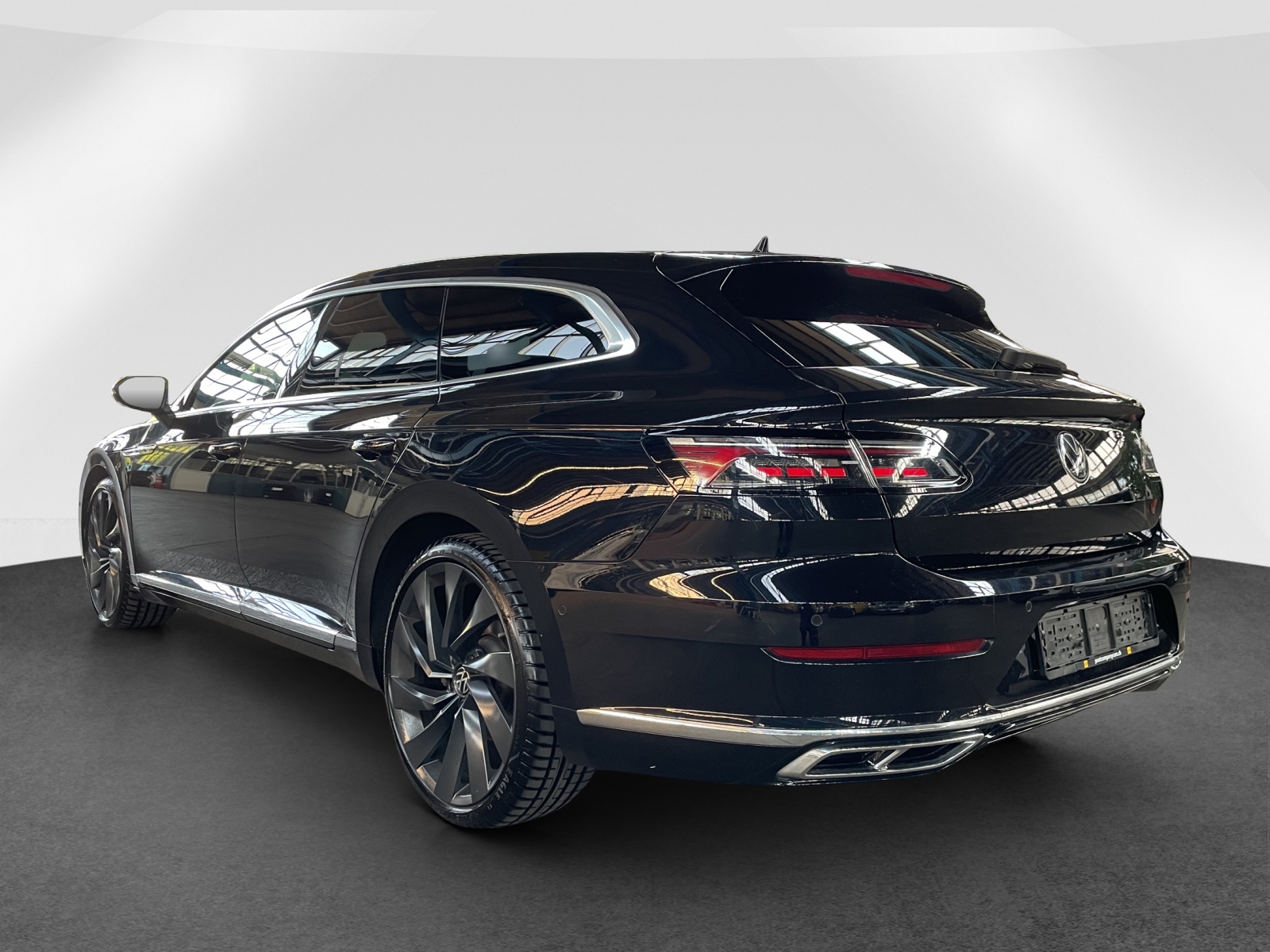 VW Arteon Shooting Brake 2.0 TDI R-Line DSG 4m-image-3