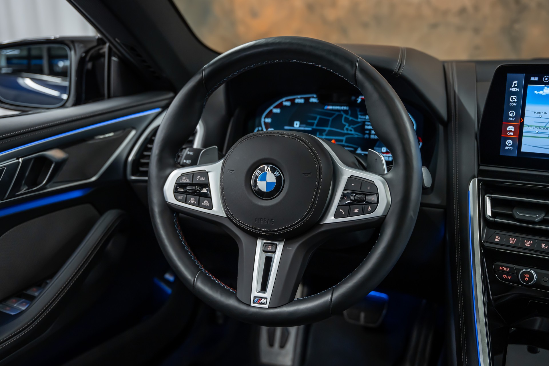 BMW M850i xDrive Gran Coupé Steptronic *Facelift*Panorama*360°*Iconic Glow*-image-19