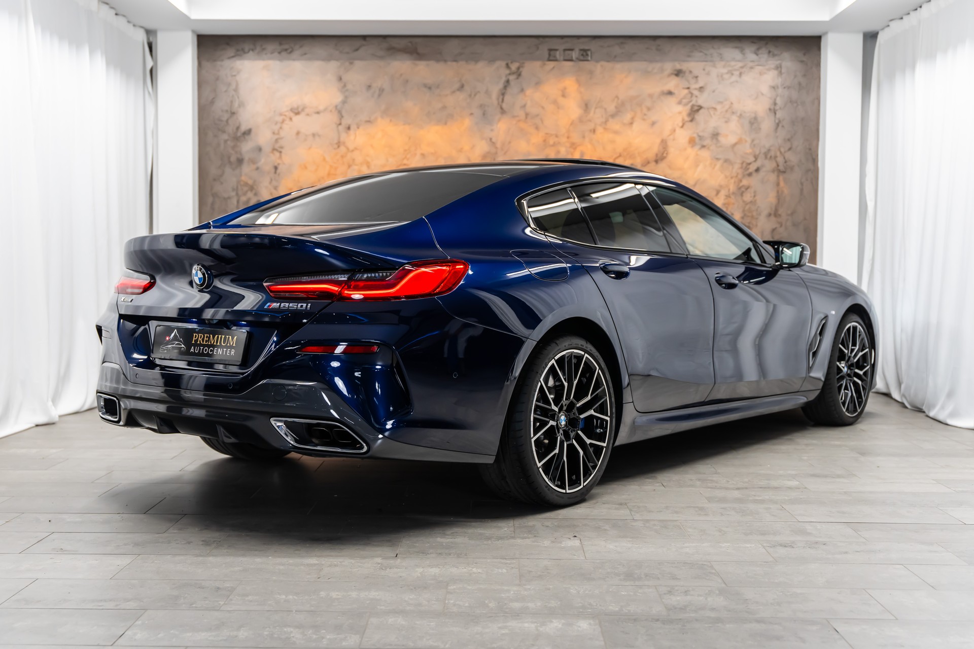BMW M850i xDrive Gran Coupé Steptronic *Facelift*Panorama*360°*Iconic Glow*-image-7