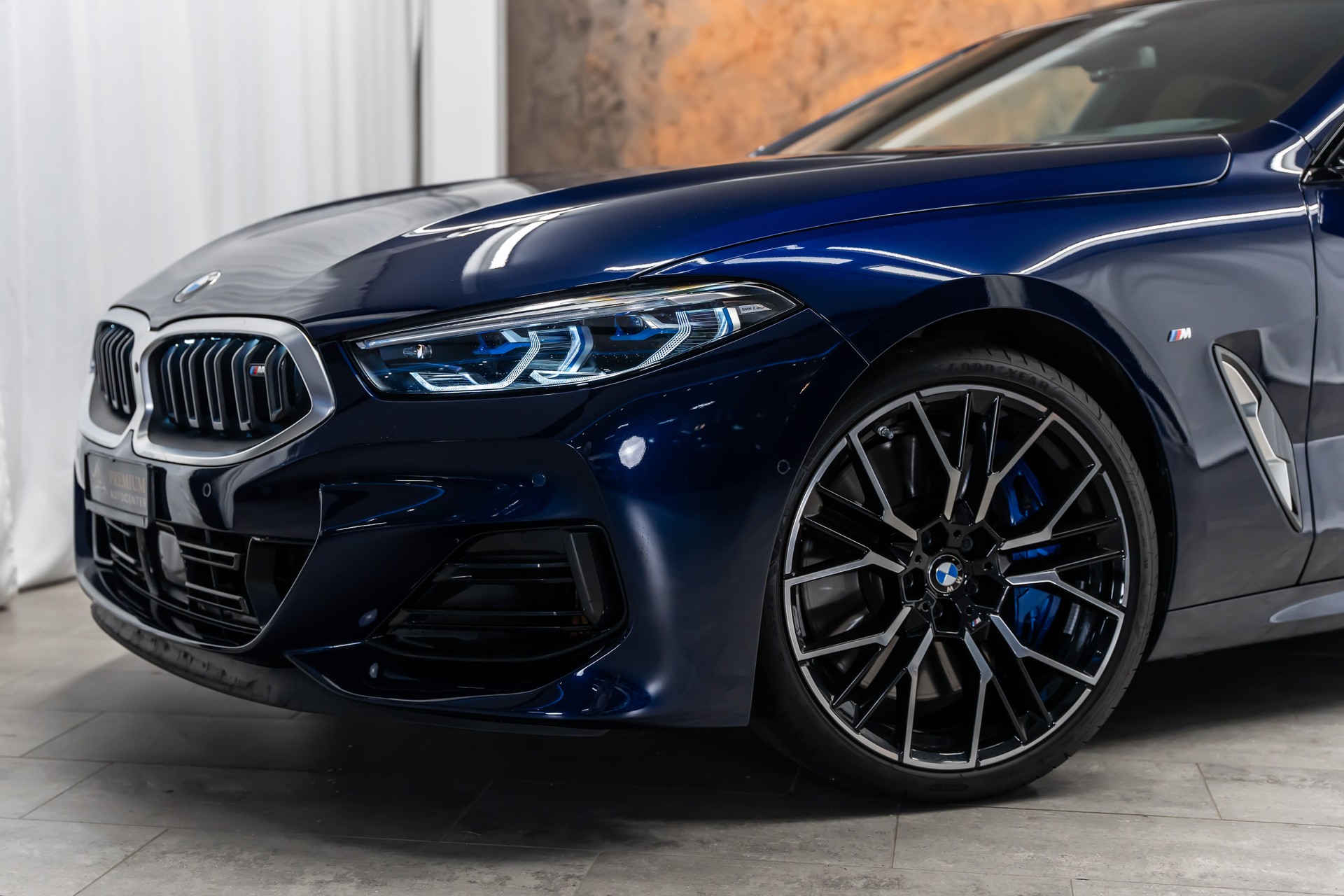 BMW M850i xDrive Gran Coupé Steptronic *Facelift*Panorama*360°*Iconic Glow*-showroom-element-1
