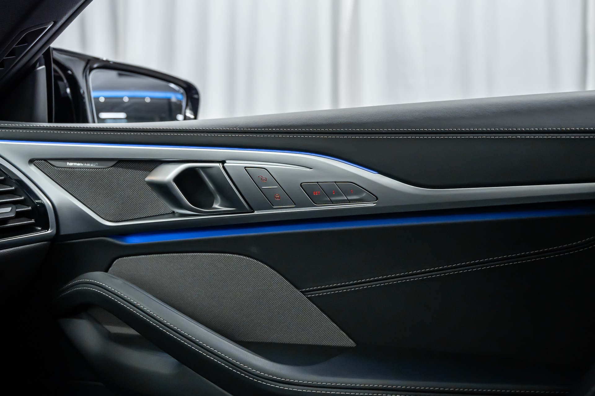 BMW M850i xDrive Gran Coupé Steptronic *Facelift*Panorama*360°*Iconic Glow*-image-27