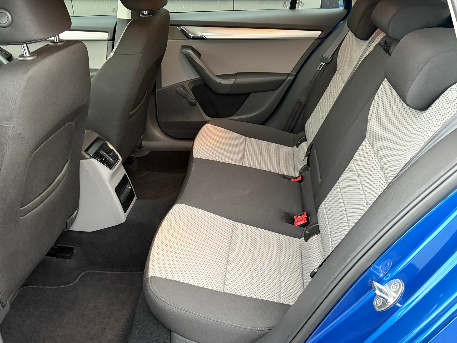 SKODA Octavia Combi 1.4 TSI G-tec Ambition CNG-image-7
