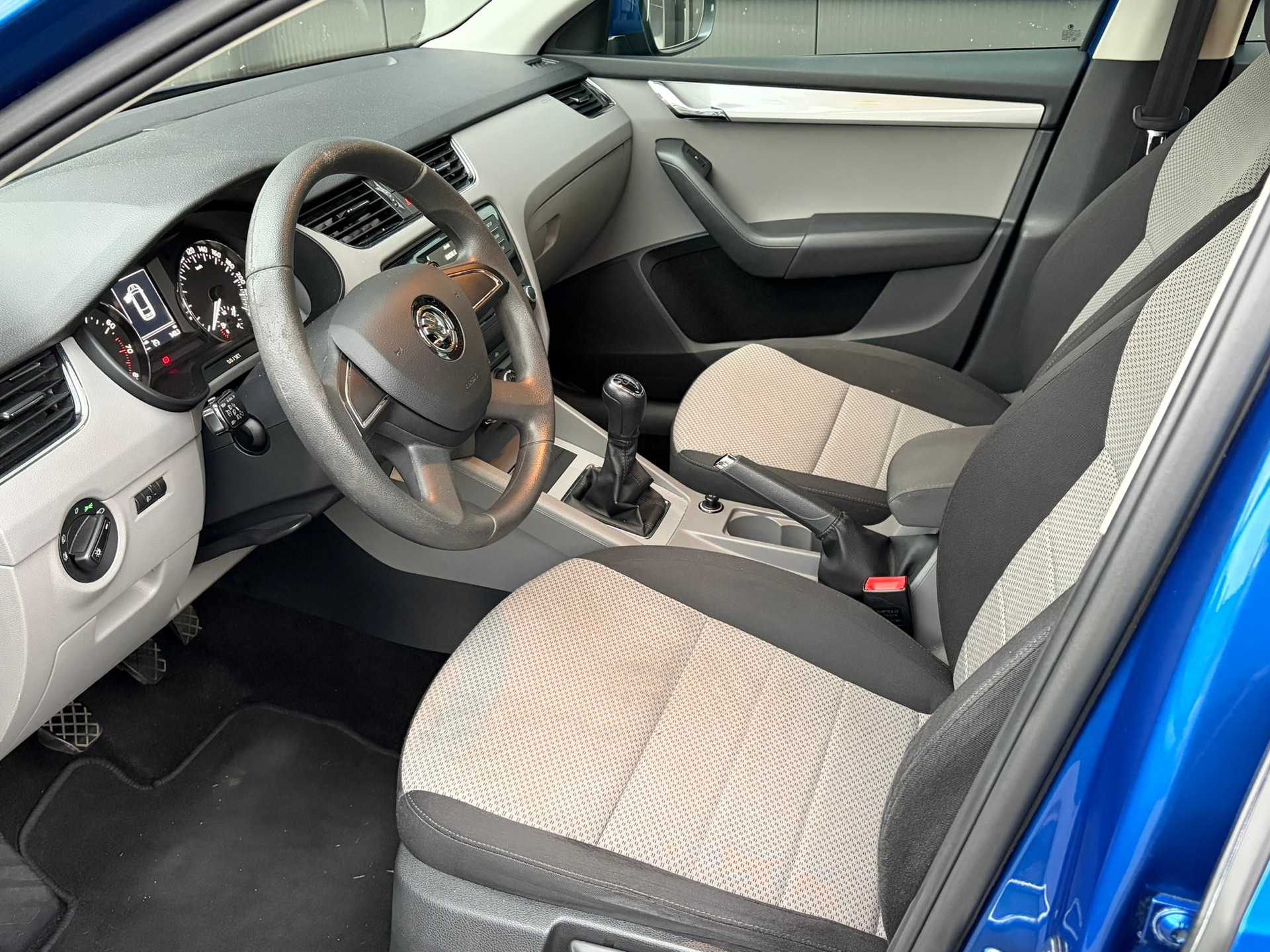 SKODA Octavia Combi 1.4 TSI G-tec Ambition CNG-image-6