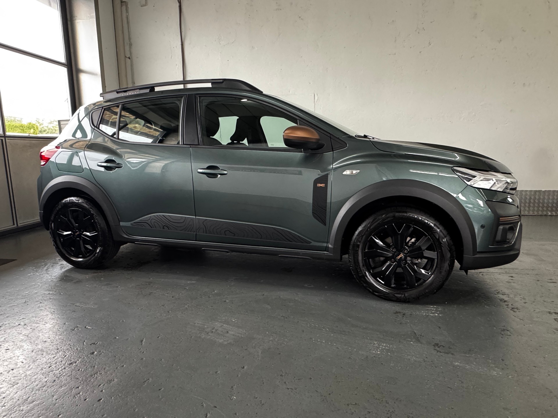 DACIA Sandero Stepway TCe 90 Comfort CVT-image-6