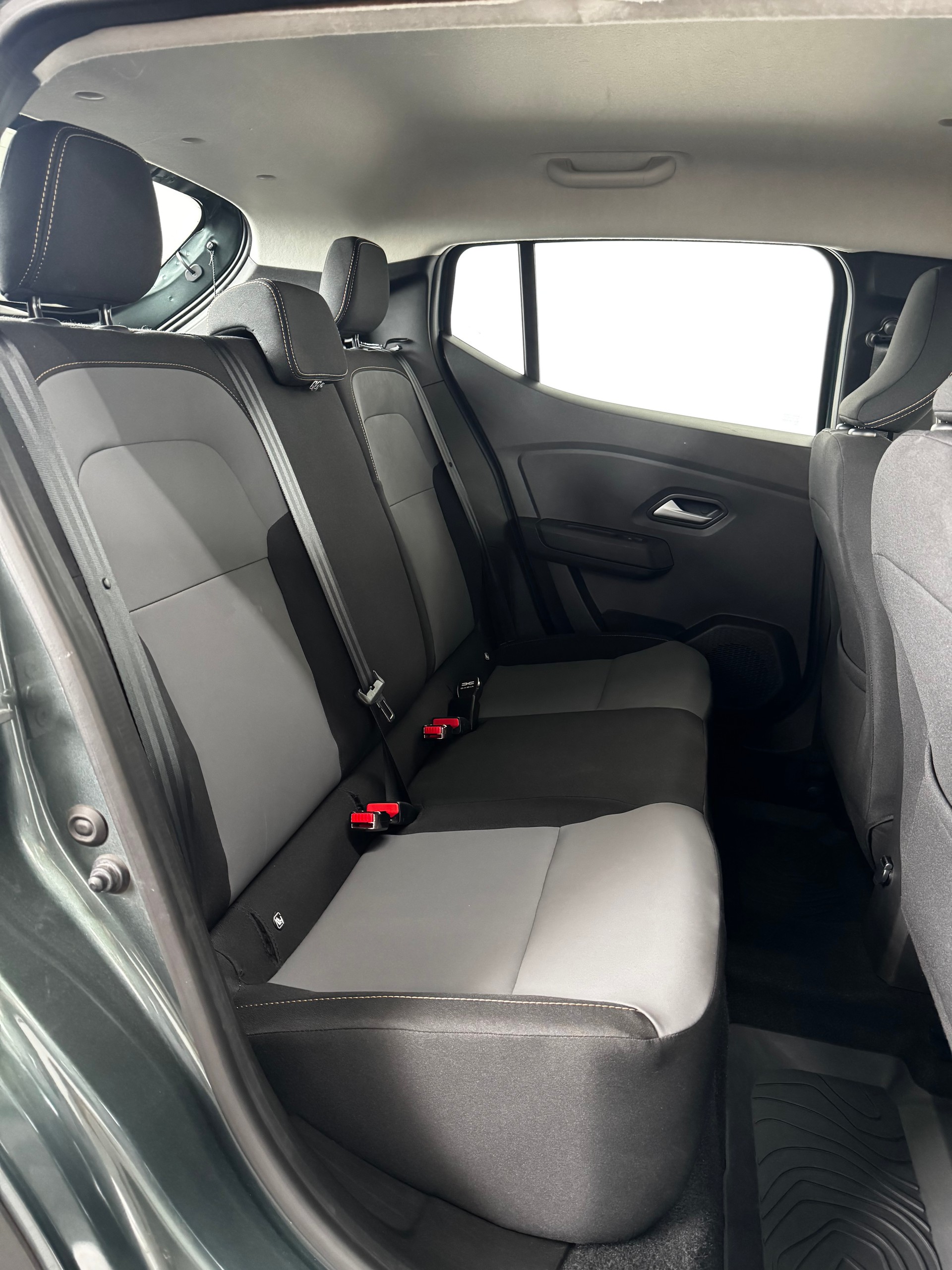 DACIA Sandero Stepway TCe 90 Comfort CVT-image-21