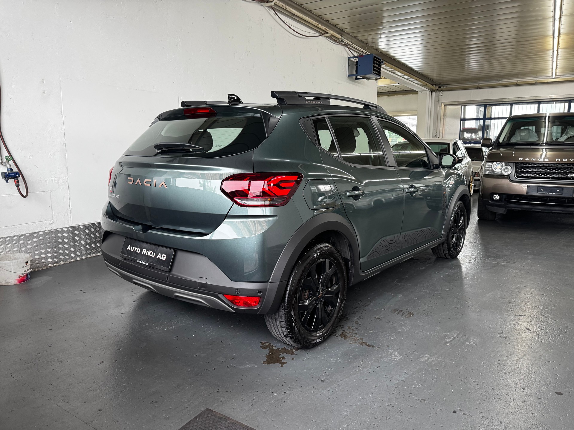 DACIA Sandero Stepway TCe 90 Comfort CVT-image-8
