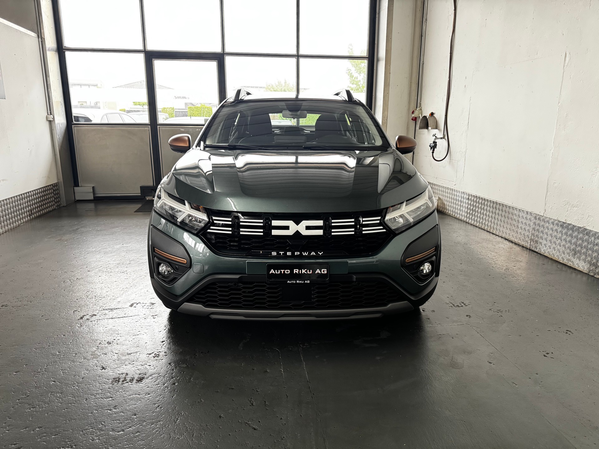 DACIA Sandero Stepway TCe 90 Comfort CVT-image-3