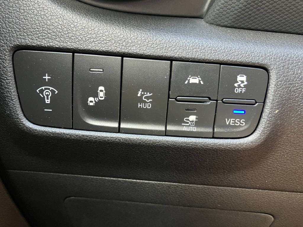 HYUNDAI Kona 64 kWh Electric Vertex-image-19