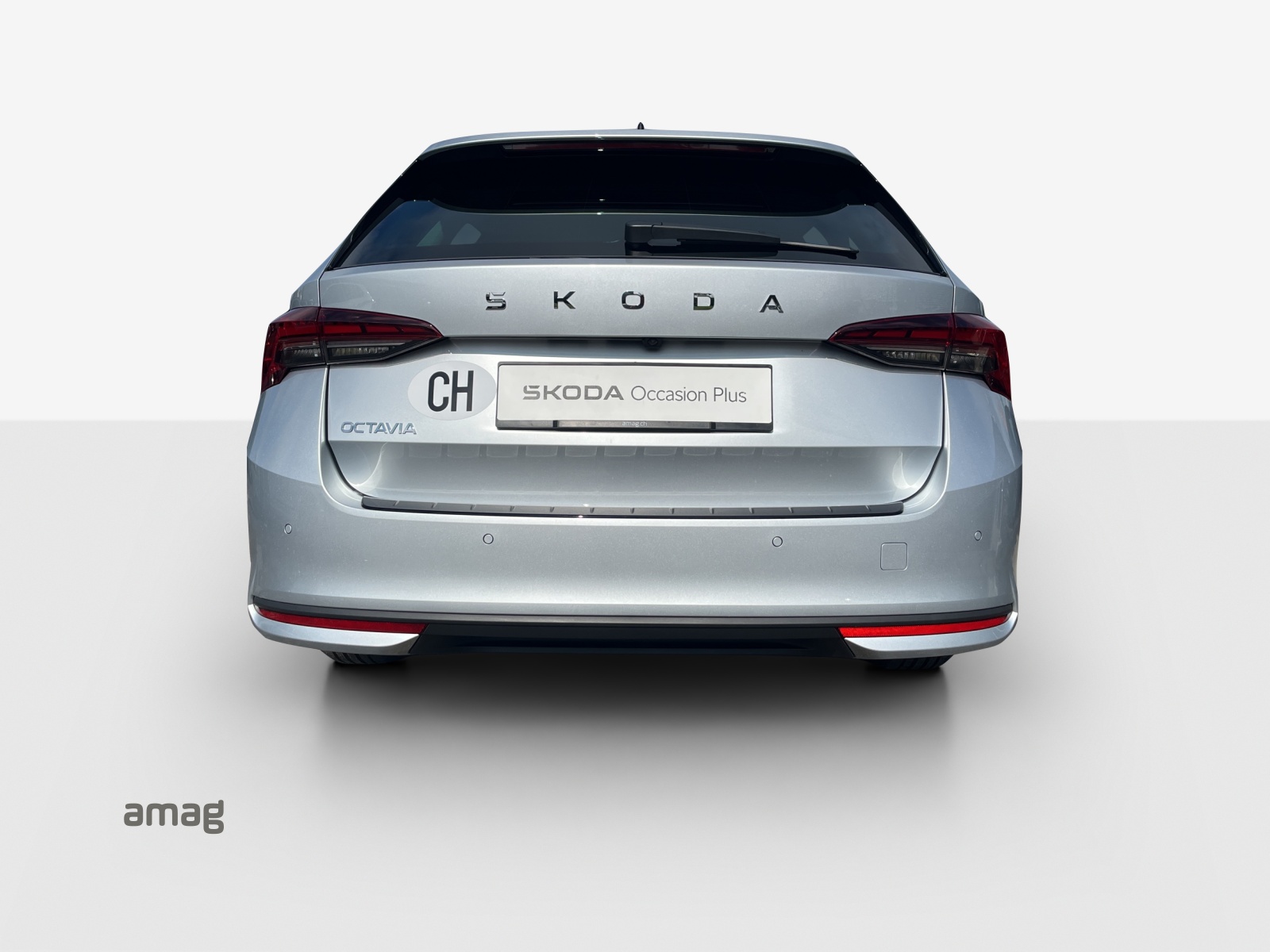 SKODA Octavia Combi 1.5 TSI mHEV DSG Dynamic-image-3