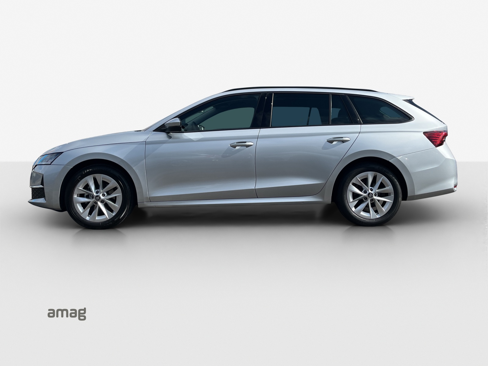 SKODA Octavia Combi 1.5 TSI mHEV DSG Dynamic-image-1