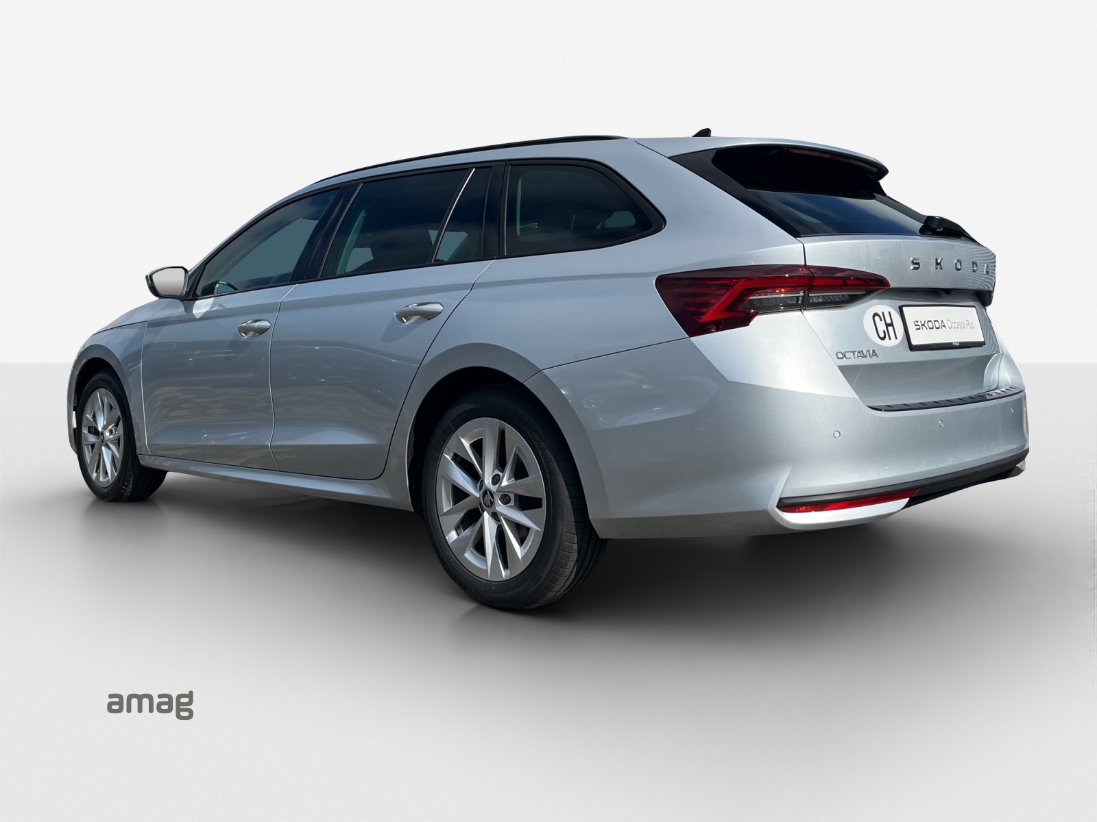 SKODA Octavia Combi 1.5 TSI mHEV DSG Dynamic-image-2