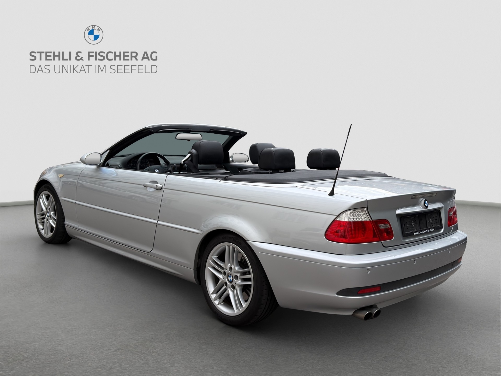 BMW 330Ci Cabriolet-image-3