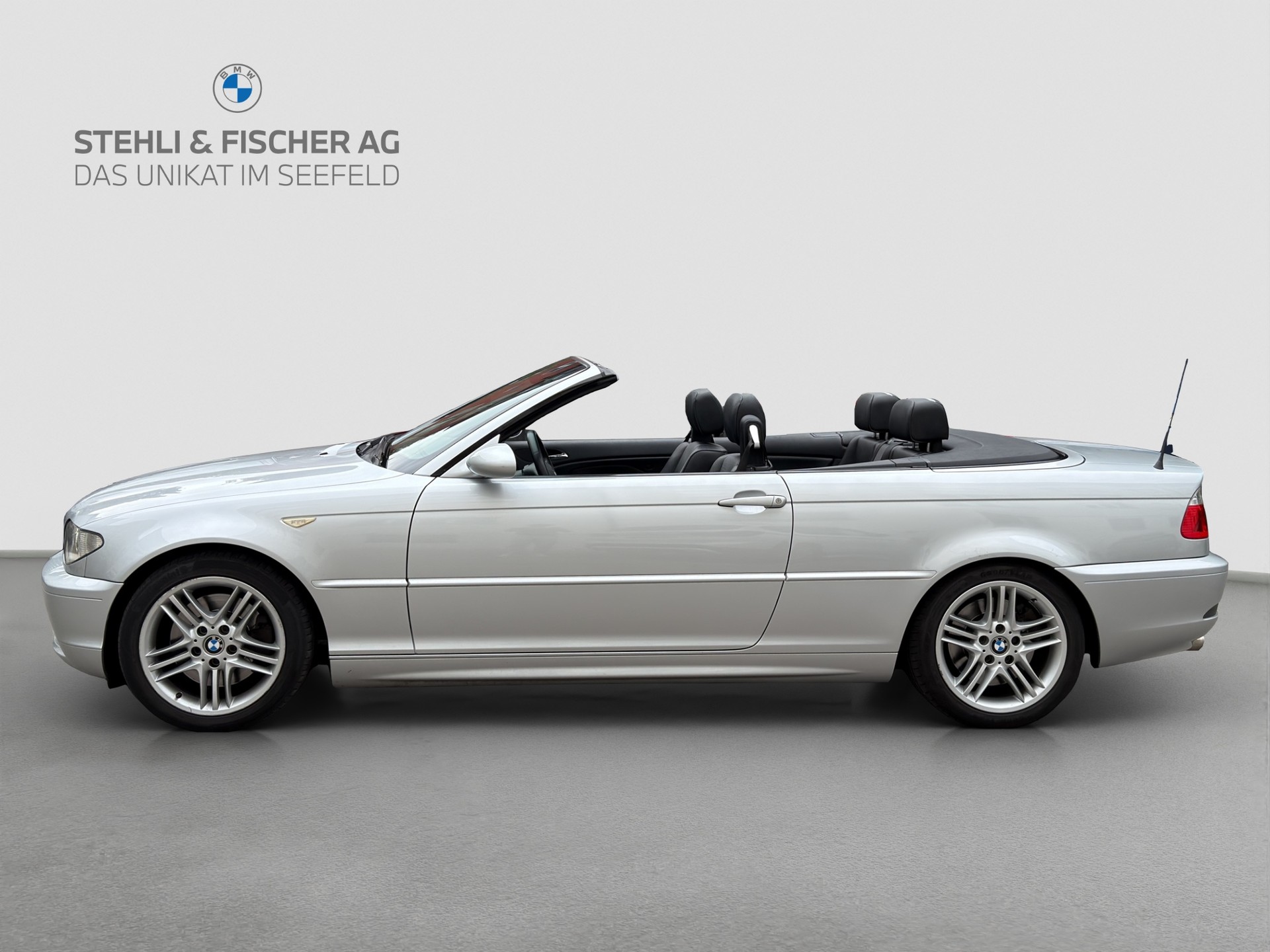 BMW 330Ci Cabriolet-image-2