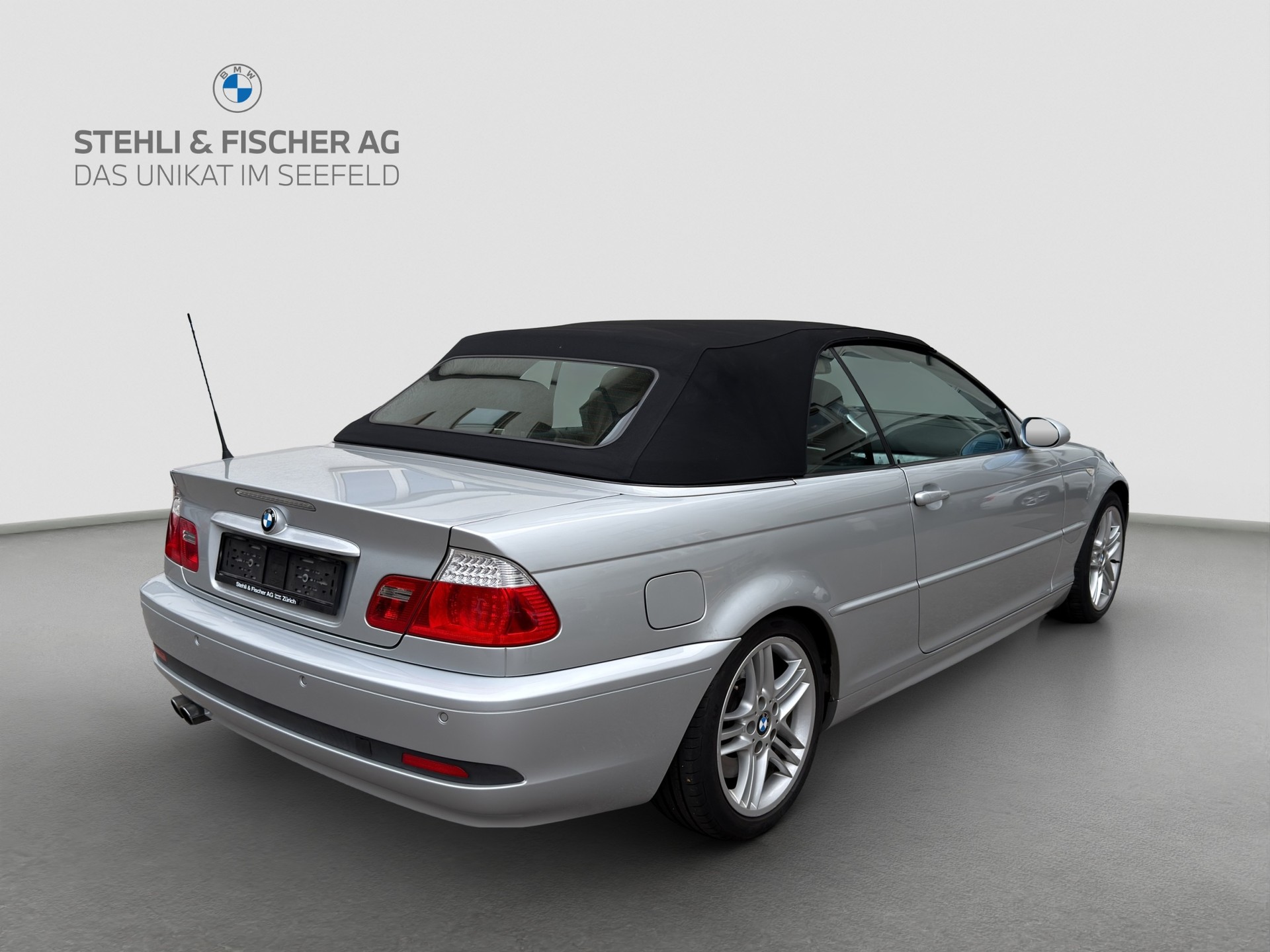 BMW 330Ci Cabriolet-image-7